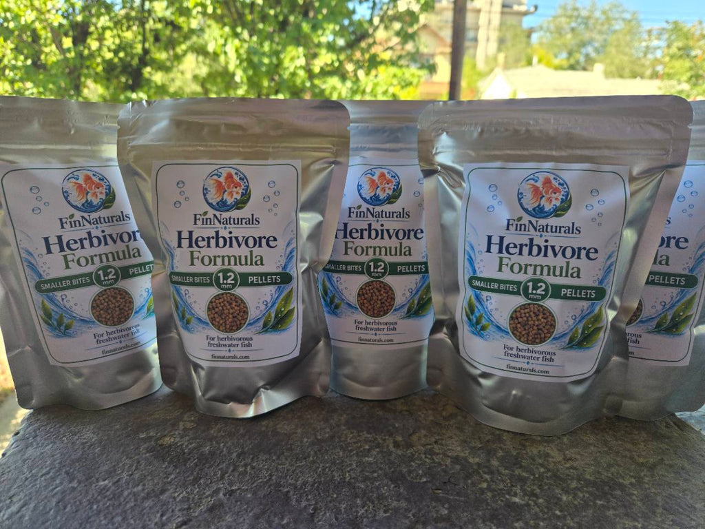 FinNaturals Herbivore Formula Smaller Bites 1.2 mm pellet bags. Sampler includes one 8 oz bag of this formula.